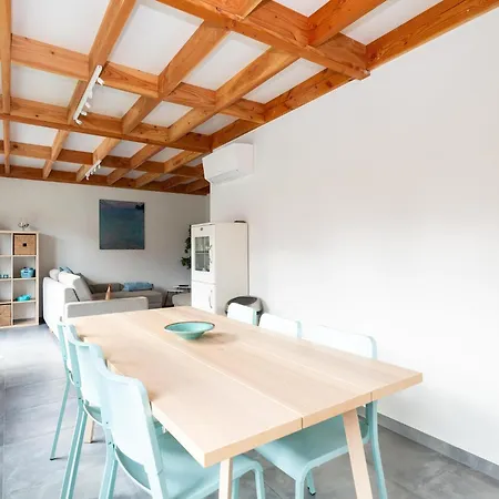Holiday home Stylish Polder House In A Quiet Location